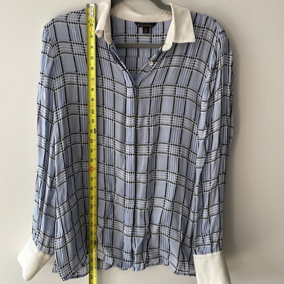 Brooks Brothers, 14, 100% silk blue houndstooth plaid semi-sheer blouse, button - Picture 9 of 10